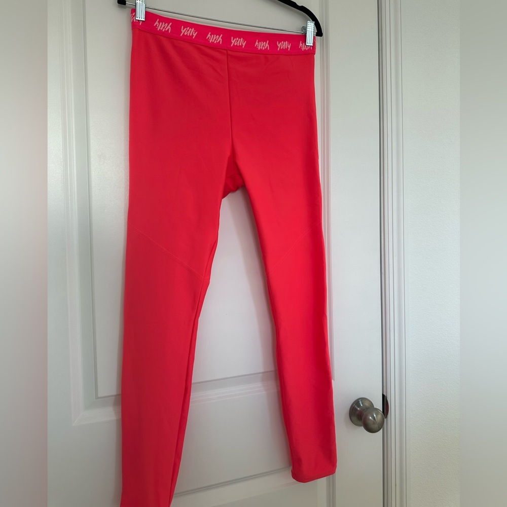 Fabletics Yitty high-waisted logo legging